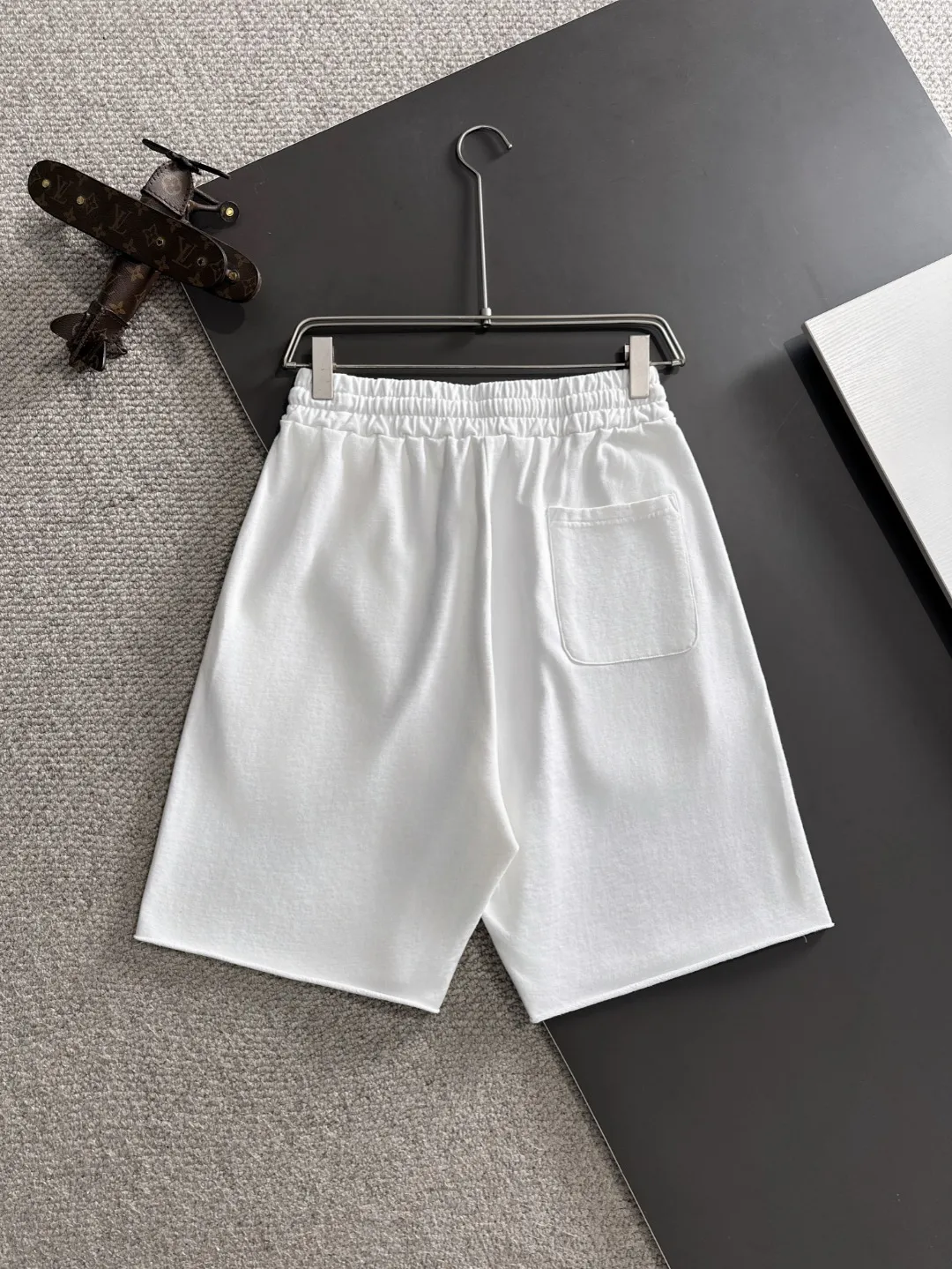 🅿️330 Next day shipping High-end goods Stone Island 2025 spring and summer new elastic band casual heavy-duty washed shorts, batik pure cotton tripe soft to the touch, counter-customized fabrics with high breathability and comfort, impeccable details, brand element design concept, reflecting high quality. It feels delicate and soft! It presents a casual cut and the upper body shape is great! Size: S-XL